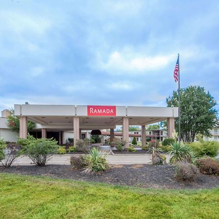 Ramada By Wyndham Louisville North Экстерьер фото